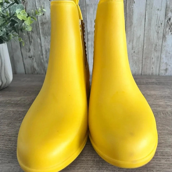 Jack Rogers Yellow Rain Boots - Picture 4 of 5